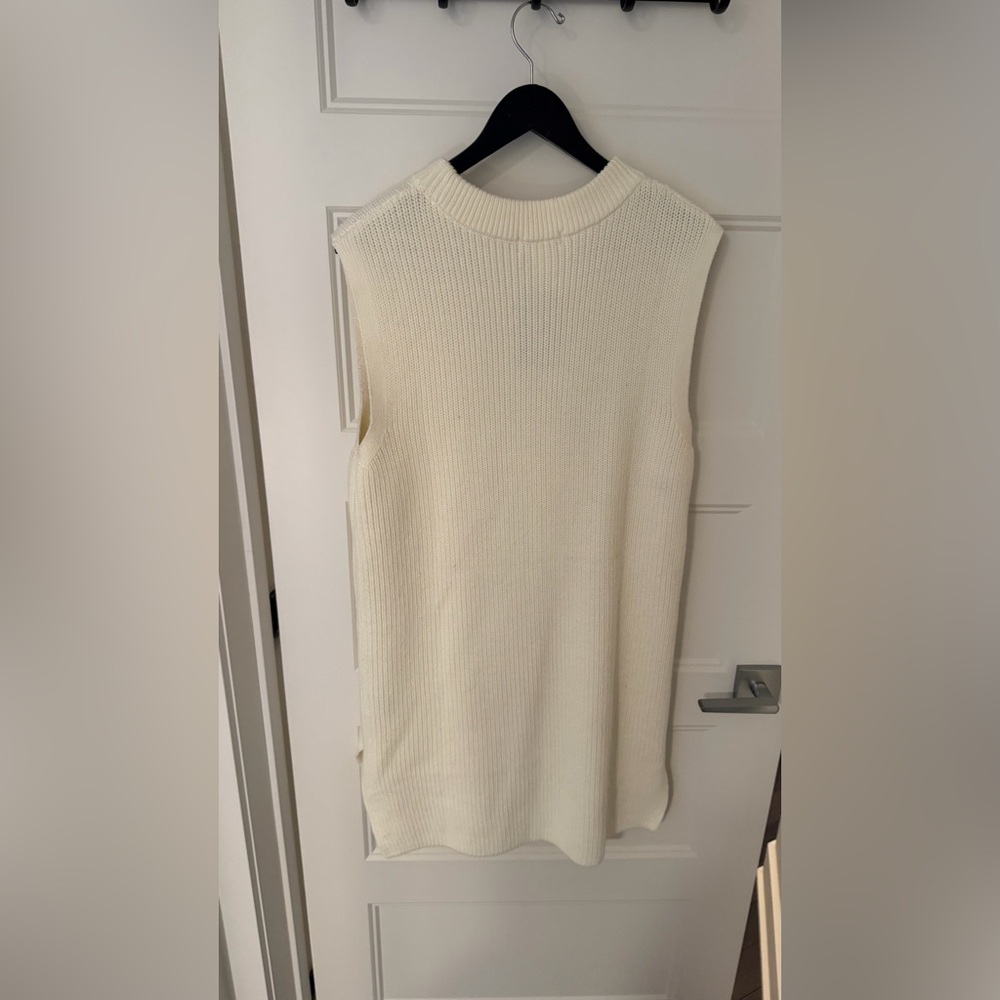 H&M Cream Sleeveless Top